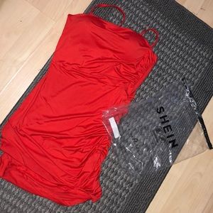 Bodycon red dress